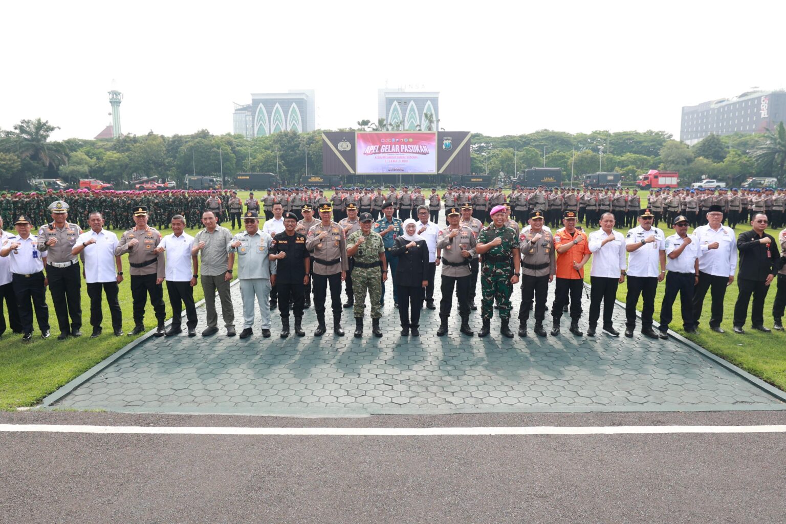 Polda Jatim dan Forkopimda Gelar Apel Siaga Bencana Serentak Hadapi Cuaca Ekstrem*