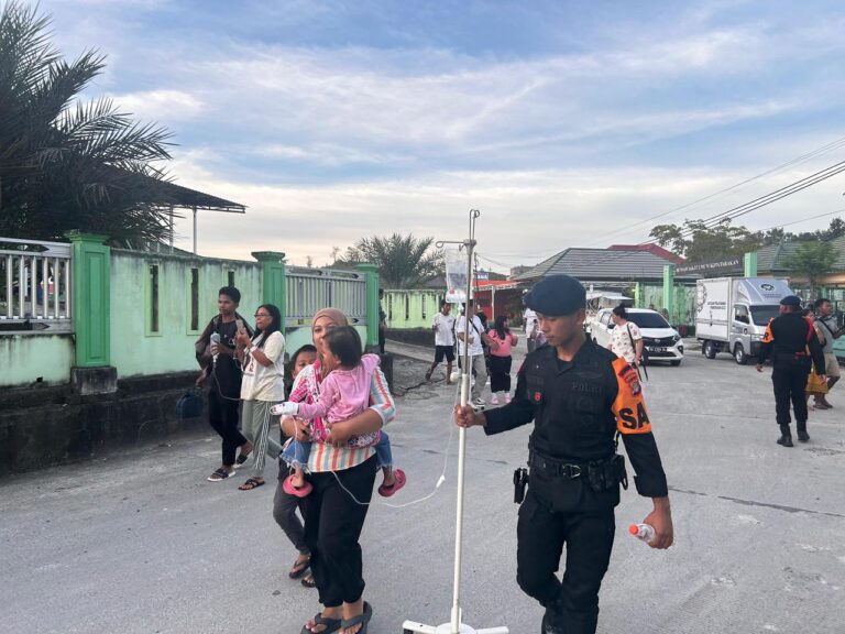 Polri Cepat Tanggap Layani Masyarakat Tarakan Pasca Gempa Susulan*